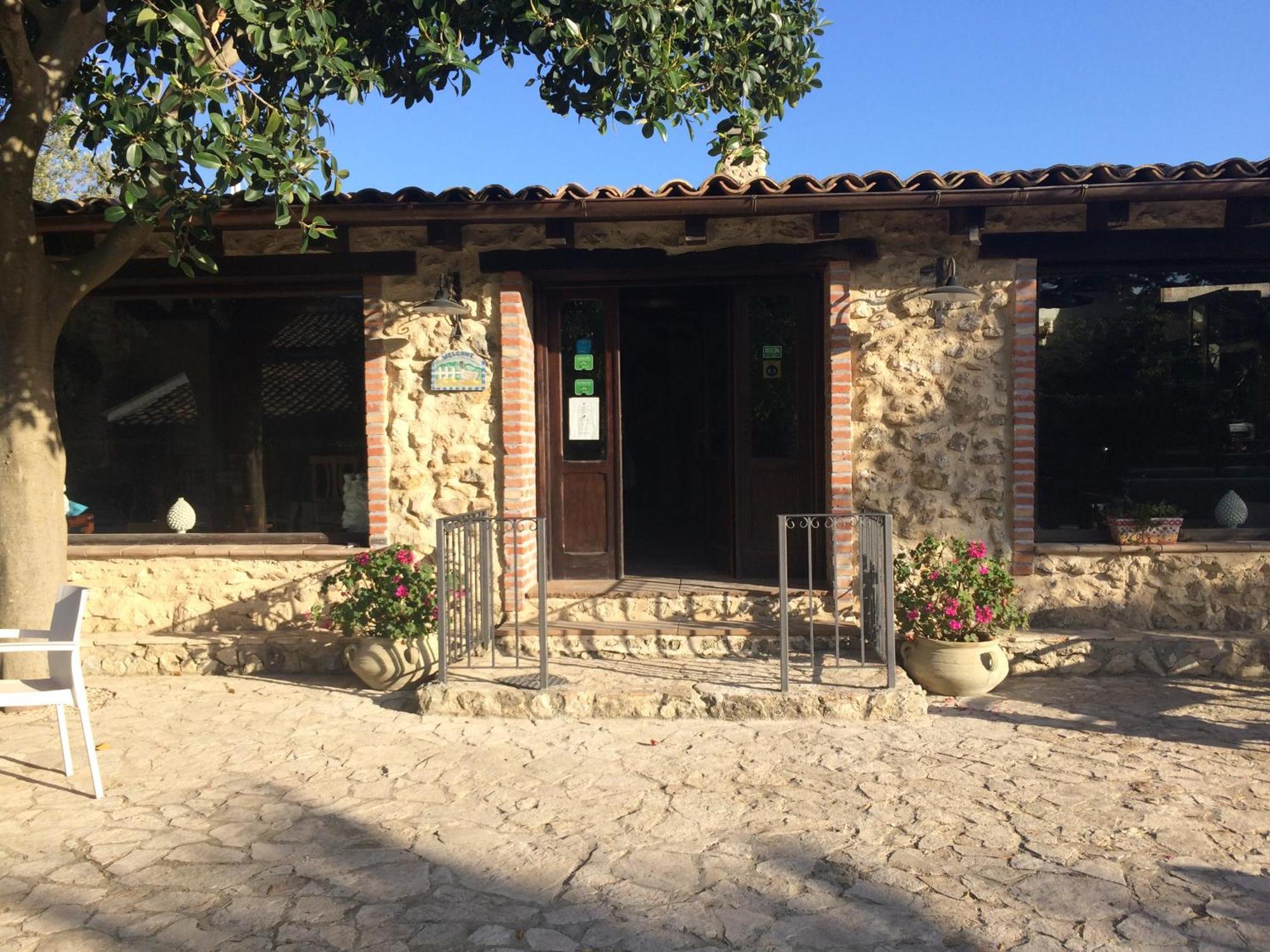 阿格里真托Agriturismo Roba Degli Ulivi别墅 外观 照片